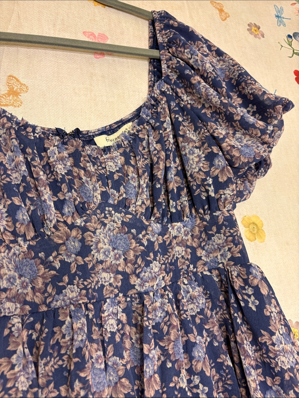 Francesca's Collections - Navy Floral Tiered Mini Dress with Puff Sleeves - Picture 4 of 12